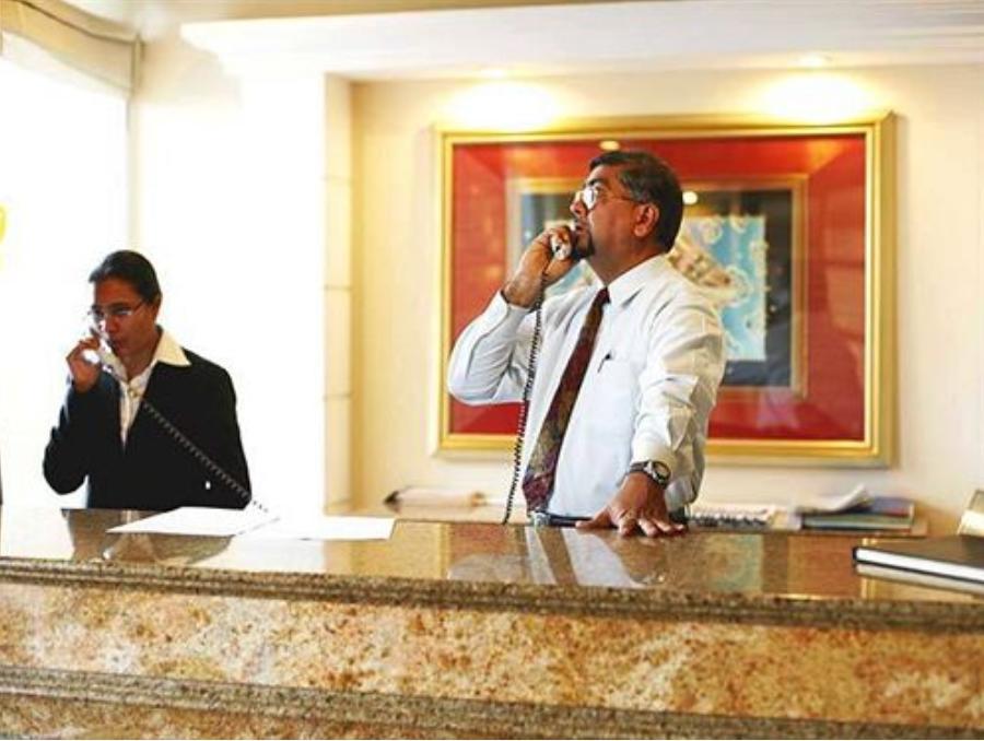 Savoy Suites Noida Exteriör bild